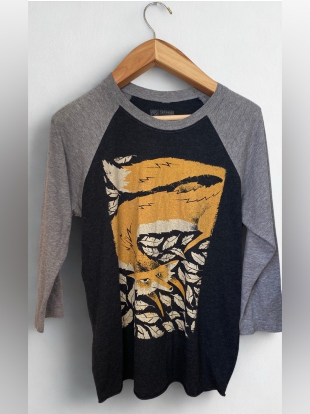 Curbside Fox in the Henhouse Raglan Longsleeve Tee Heather Black and Grey Size M - Picture 6 of 7